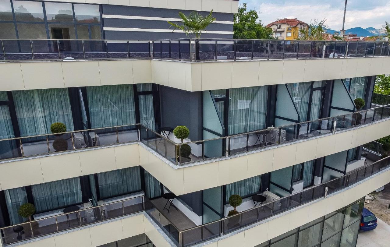 Hotel Caesar 2 Kŭrdzhali Eksteriør bilde